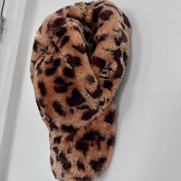 New Era 9Forty fuzzy leopard print cap - Picture 2 of 3